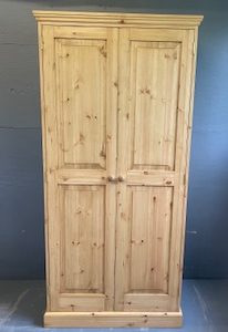 Full Hanging Wardrobe £498